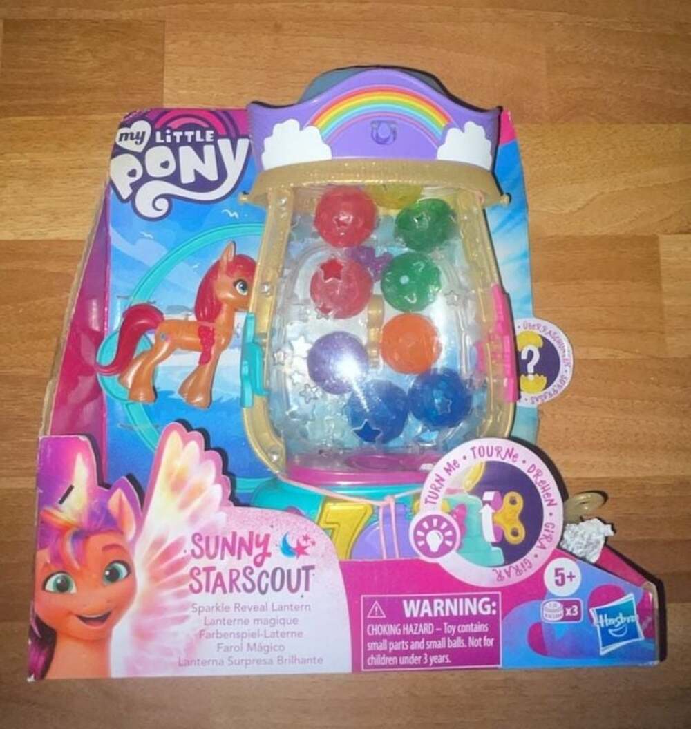 My Little Pony Sunny Starscout Sparkle Reveal Lantern
